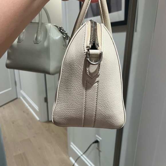 Givenchy Mini Antigona - Picture 4 of 16